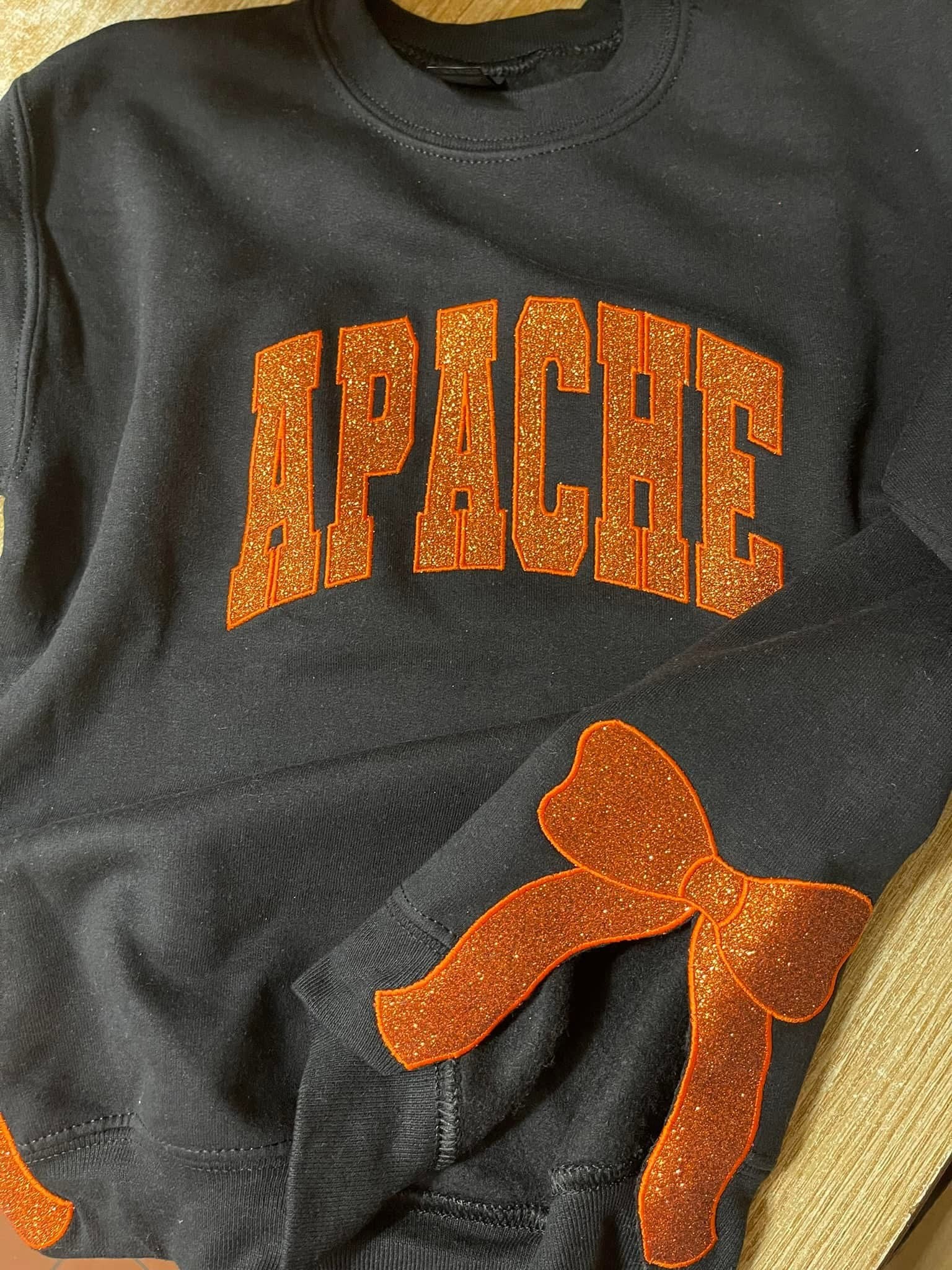 Embroidered Bow Apache Crew (Pre-Order)