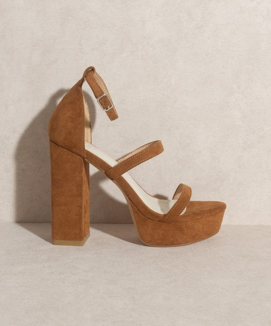 OASIS SOCIETY Raelynn   Suede Platform Heels