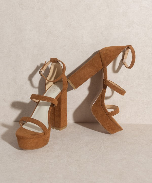 OASIS SOCIETY Raelynn   Suede Platform Heels