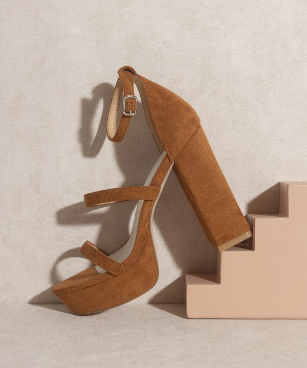 OASIS SOCIETY Raelynn   Suede Platform Heels